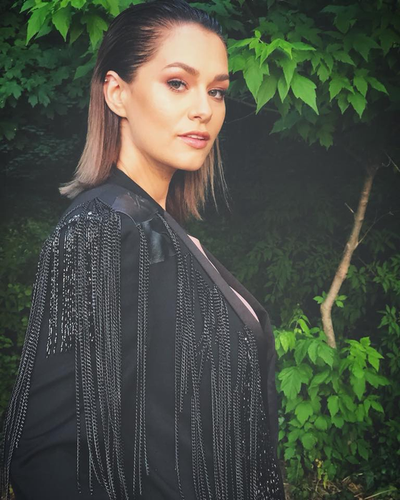 Feli, versuri emoționante pentru bebelușul ei: ”Te aștept în brațele mele!”