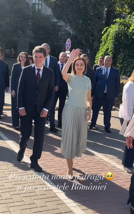 Nicușor Dan s-a întâlnit cu ispita de la Insula iubirii 2025! Momentul în care președintele României îi zâmbește pofticios