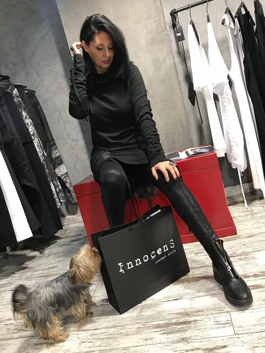 După ce a fost casieră la magazinul Adinei Buzatu, mama Antoniei şi-a găsit o nouă ocupaţie:”Sunt foarte entuziasmată…”