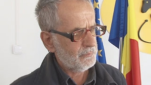 Tatal Madalinei Manole nu crede ca baiatul de un an si jumatate al cantaretei i-a cantat in noaptea in care s-a sinucis!