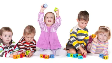 Copiii sunt niste oameni mai mici care stiu sa traiasca din bucuriile marunte