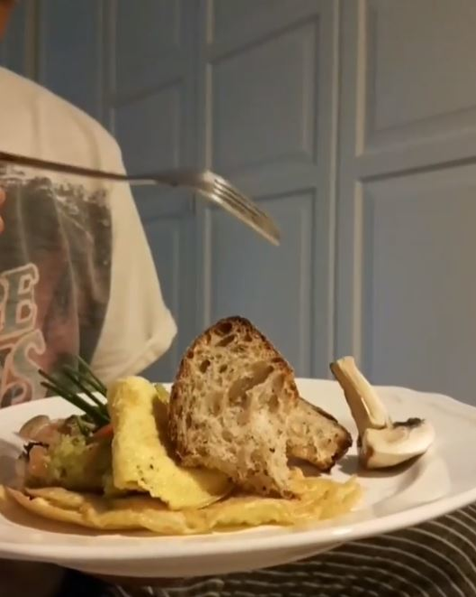 FOTO. Cum o răsfață Răzvan Simion pe Lidia Buble. “Unitatea noastră a pregătit…”
