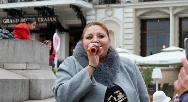 Diana Șoșoacă a încălcat legea la alegeri! Și-a filmat buletinul de vot pe care a scris...