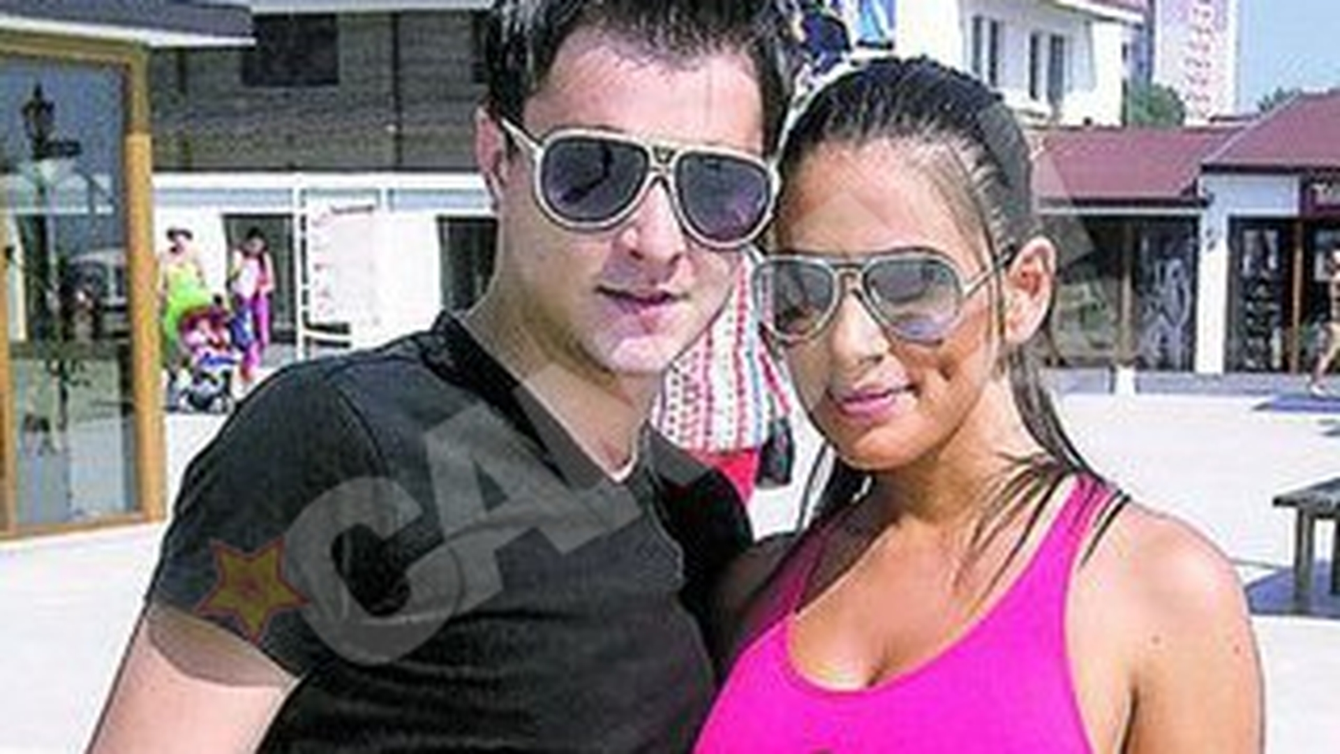 Roxana Vancea nu renunta la constanteanul care a refuzat-o! Insista cu avansurile!