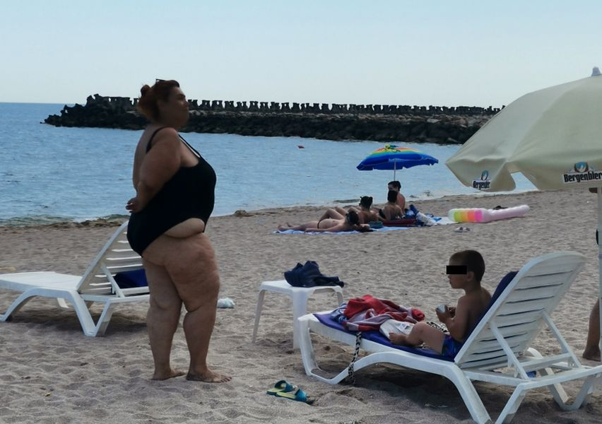 Cum arată Ioana Tufaru în costum de baie, la aproape 100 de kilograme. Fiica Andei Călugăreanu și-a sărutat soțul în văzut tuturor