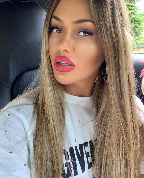 Gina Alexandra Tătulescu este o prezență sexy, care are cu ce să își impresioneze admiratorii de pe rețelele de socializare