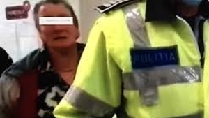 Agresoarea Mirelei Vaida a fost externată de la Obregia. Femeia umblă liberă pe străzi „Poate oricând să atace din nou”