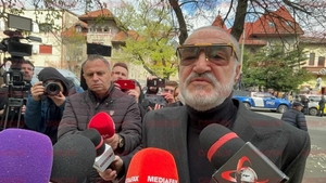 Gigi Becali, luat în vizor de Poliție la înmormântarea lui Lucescu. Mesaj de suflet pentru Răzvan
