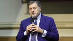Dosar penal pentru Alexandru Rafila, după accidentul din Capitală. O persoană a ajuns la spital