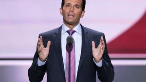 DETALII EXCLUSIVE: Ce strategie de securitate a folosit fiul preşedintelui SUA în vizita secretă din România! Trump Jr. a ”alertat” cele mai scumpe restaurante din Bucureşti şi apoi…