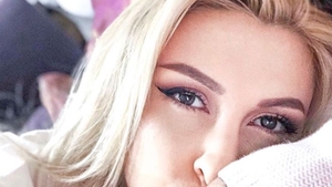 Andreea Bălan, prima apariţie la un eveniment monden după ce a fost la un pas de moarte. Cum arată vedeta