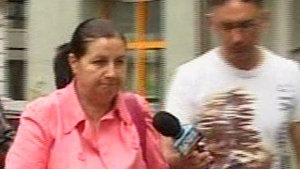 VIDEO Magda Catone si-a luat "bodyguard"! Nu vorbeste cu jurnalistii despre starea de sanatate a lui Serban Ionescu!