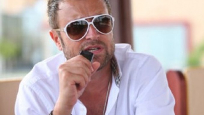 Cătălin Botezatu, la fel de altruist ca celebrităţile de la Hollywood: a adoptat un copil asiatic!