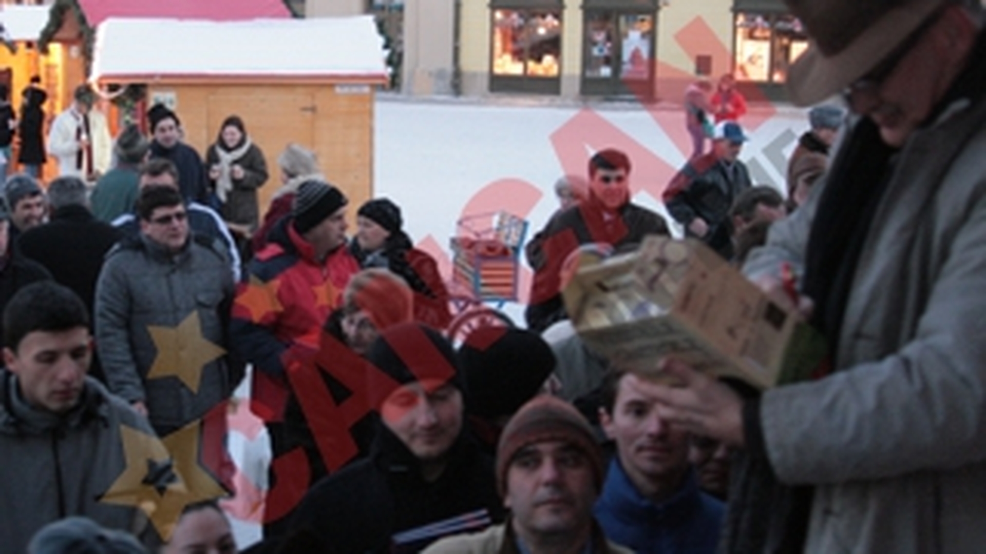 Mircea Dinescu si-a lansat cartea in Oraselul Copiilor