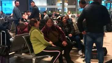 Români blocaţi de 24 de ore pe aeroportul din Valencia. Ce s-a întâmplat cu avionul Wizz Air care ar fi trebuit să-i aducă în București