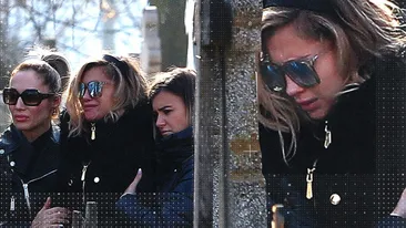 Lora, în lacrimi la înmormântarea mamei. Imaginile durerii