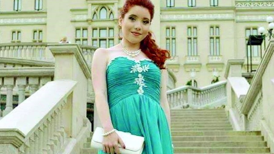 O studentă româncă s-a îmbolnăvit grav în Germania. Apelul disperat al mamei: "Alexandra are nevoie..."