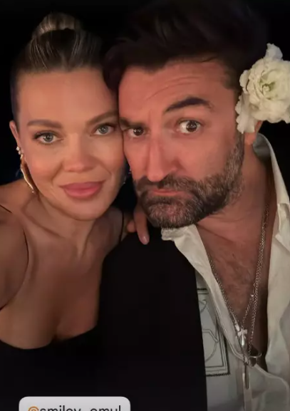 Smiley a comis-o grav, dar Gina Pistol a fost atracția serii! Cât a costat rochia de nașă a vedetei Pro TV