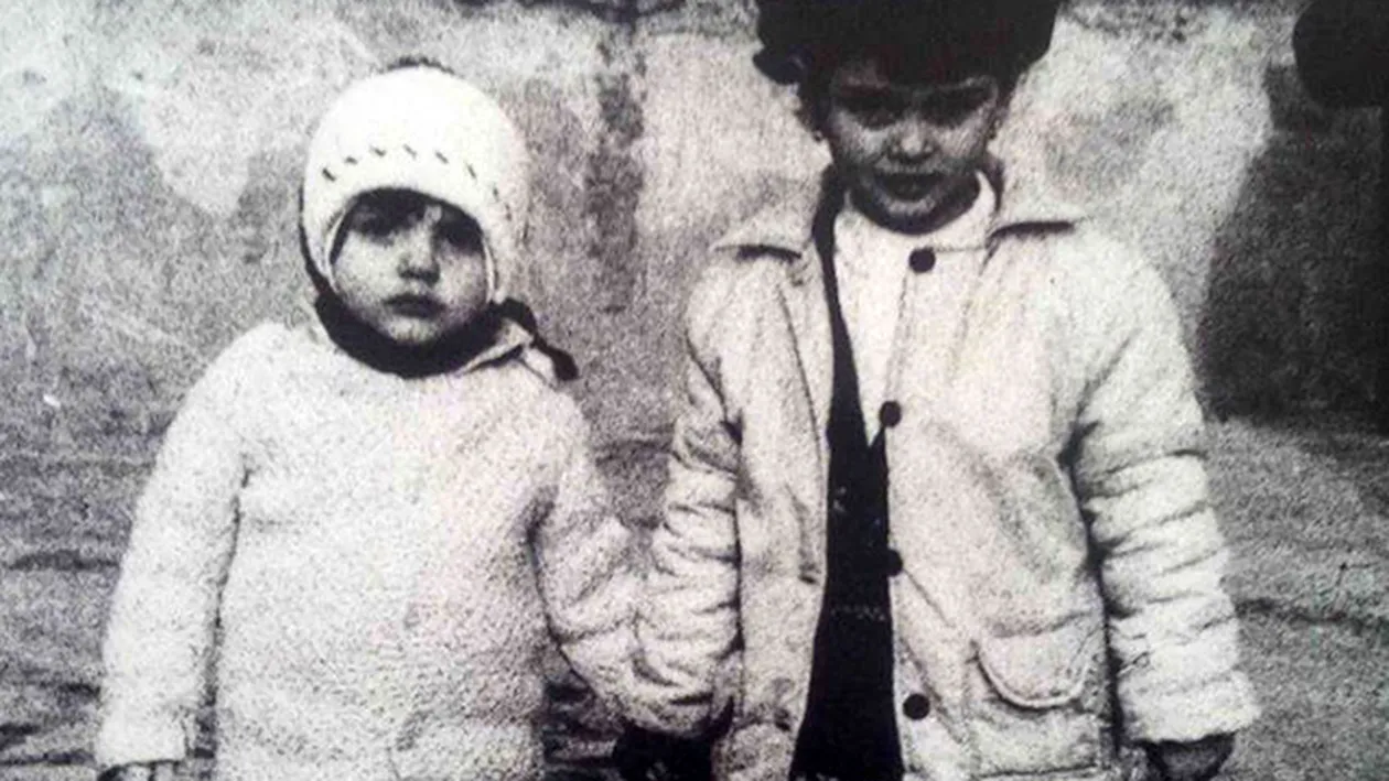 Aceste doua surioare pricajite au ajuns doua dintre cele mai sexy femei din Romania si din intreaga lume!