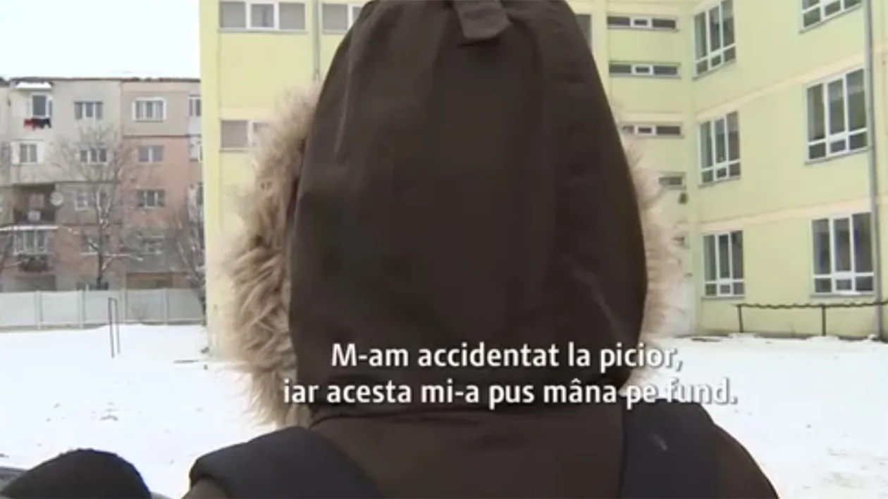 Un nou scandal sexual într-o școală de la noi! Un profesor este acuzat că își pipăie elevele și că le pune întrebări obscene!