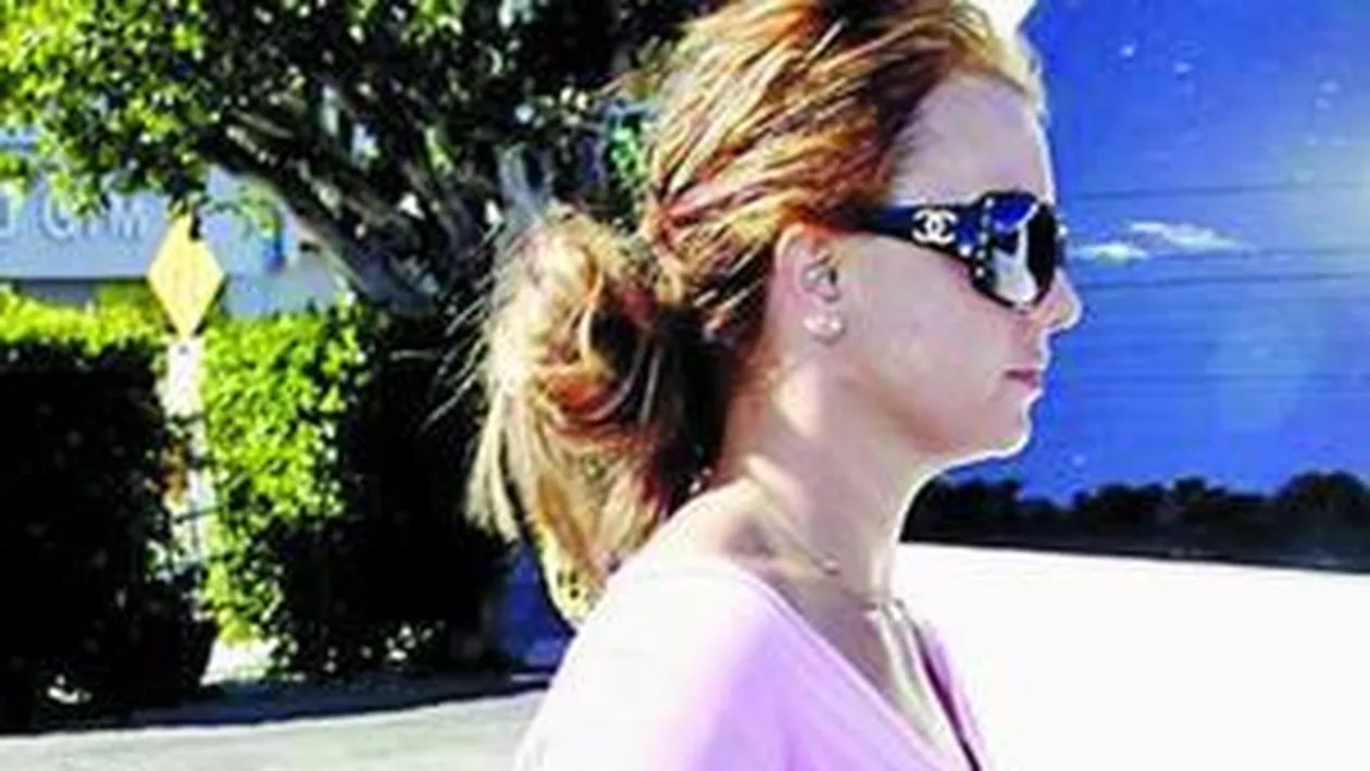 Britney Spears a pierdut batalia cu celulita