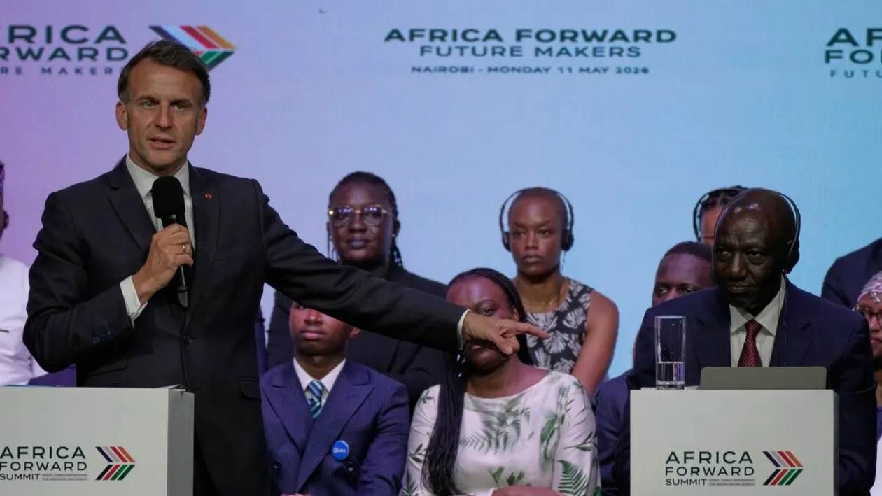 Emmanuel Macron s-a enervat grav în timpul unui eveniment organizat la Nairobi. Pe cine a apostrofat imediat: „Este o totală lipsă de respect”