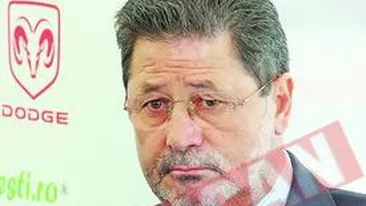 Dinu e singurul care trece pe la mormantul lui Dumitrache