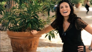 Dieta care a ajutat-o pe Ioana Ginghină să ajungă la măsura XS. Ce mănâncă vedeta într-o zi
