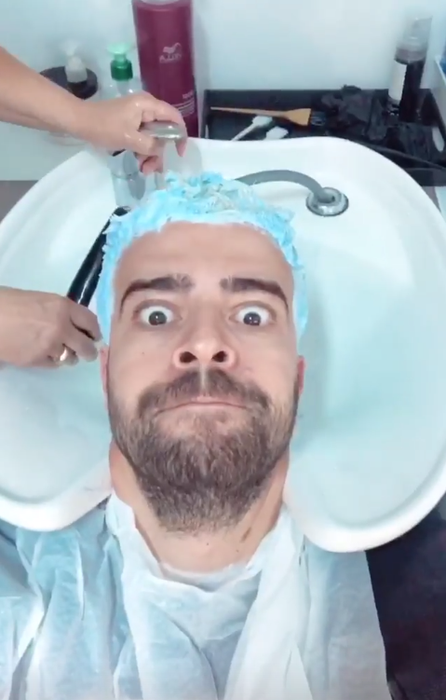Speak a pierdut un pariu și s-a vopsit blond! Cum arată artistul