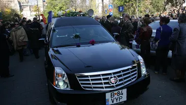Luca Calinescu va fi condus pe ultimul drum in acelasi Cadillac ca si Adrian Paunescu!