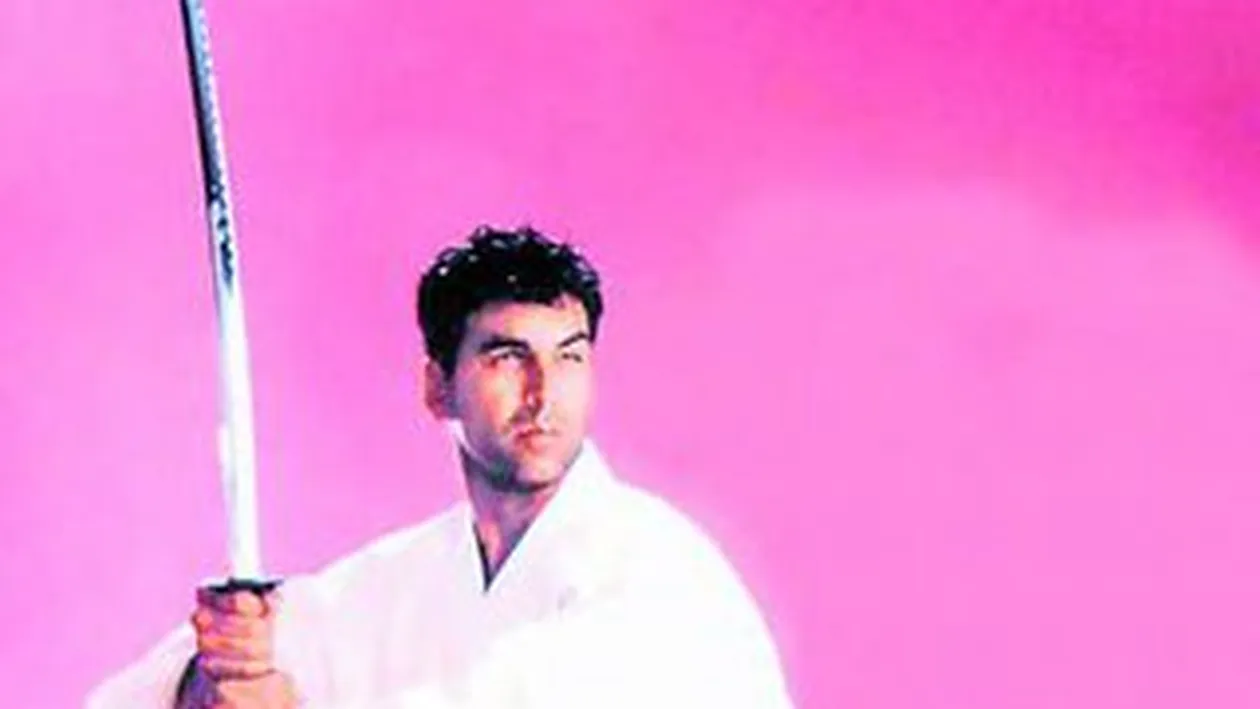 Actorul Akshay Kumar din Housefull! Se mentine in forma cu arte martiale