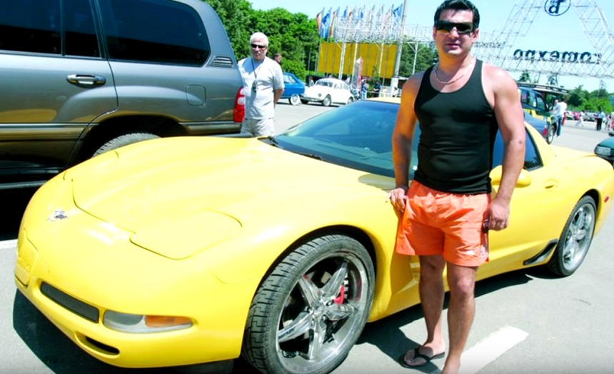 A avut multe femei, numai una și una, dar nici cu mașinile nu îi e rușine! Adi de la Vâlcea, garaj de peste jumătate de milion de euro