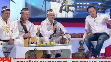 Vasile Godja, ceterasul de la Romanii au Talent, a venit cu taxiul de la Brasov pana la Bucuresti ca s-o vada de Naarghita! I-a cantat Lantul Amintirilor la vioara!