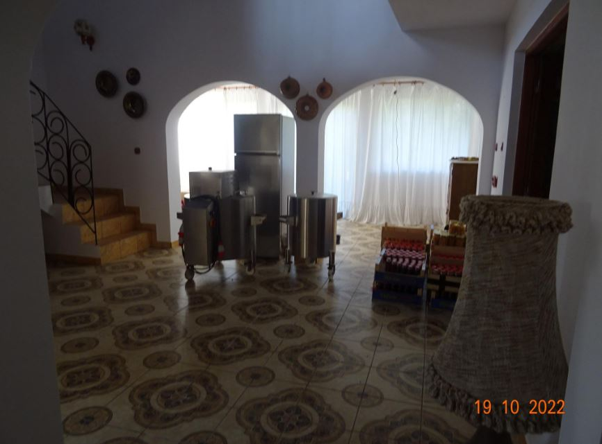Cum arată casa de 190 mp și teren de peste 1000mp, scoasă de ANAF la licitație. Locuința e în Călărași