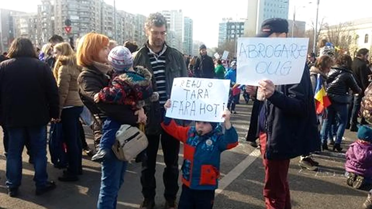 Persoanele cu copii de la proteste NU sunt verificate. ”Vrem să ştim doar numărul lor”