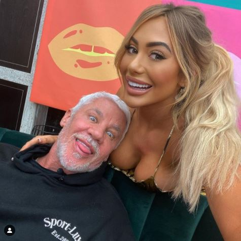 Presa din UK a speculat că totul ar fi o glumă, însă DJ-ul Tom Zanetti i-a transmis public lui Wayne Lineker că abia așteaptă ziua nunții cu  Chloe Ferry ​© Instagram