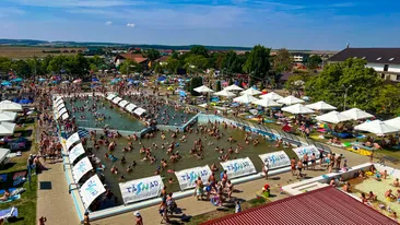 Staţiunea din România cu cea mai pură şi benefică apă termală! Are 70 de grade