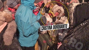 Cristina de la ”Bravo, ai stil!” a pocnit-o rău pe o… ”glumeaţă” ruptă de beată! CANCAN.ro a intrat în posesia unei filmări uluitoare făcute sâmbătă, la LOFT Predeal