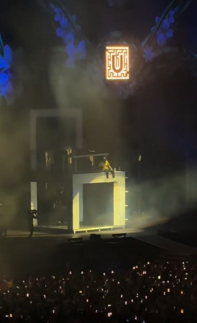 Salvatore Ganacci a îmbrăcat un tricou semnat de Gheorghe Hagi / sursă: Captură video