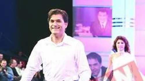 O fosta regina a frumusetii ii face confesiuni lui Mircea Radu