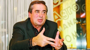 Se cearta pe milioanele de la Niculae
