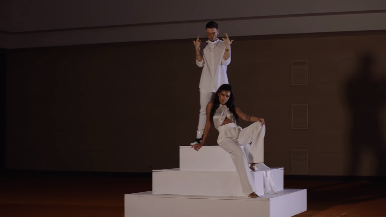 Detaliul rușinos observat în noul videoclip scos de Antonia! Fanii au crezut că nu văd bine