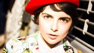 Stilista Raluca Roșu s-a aruncat de la etajul 6!