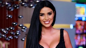 Daniela Crudu, apariție „hot”, cu puțin timp înainte de a naște. Cum s-a fotografiat ex-asistenta TV
