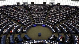 Cât câștigă un europarlamentar pe lună! Sigur nu te așteptai la o asemenea sumă