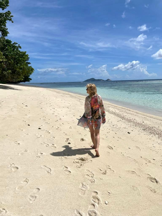 Alessandra Stoicescu, vacanţă de vis alături de familie pe o plajă din Seychelles. Imagini în premieră!