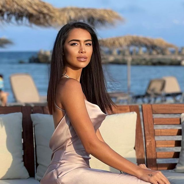 Bianca Mitulețu, o studentă foarte sexy