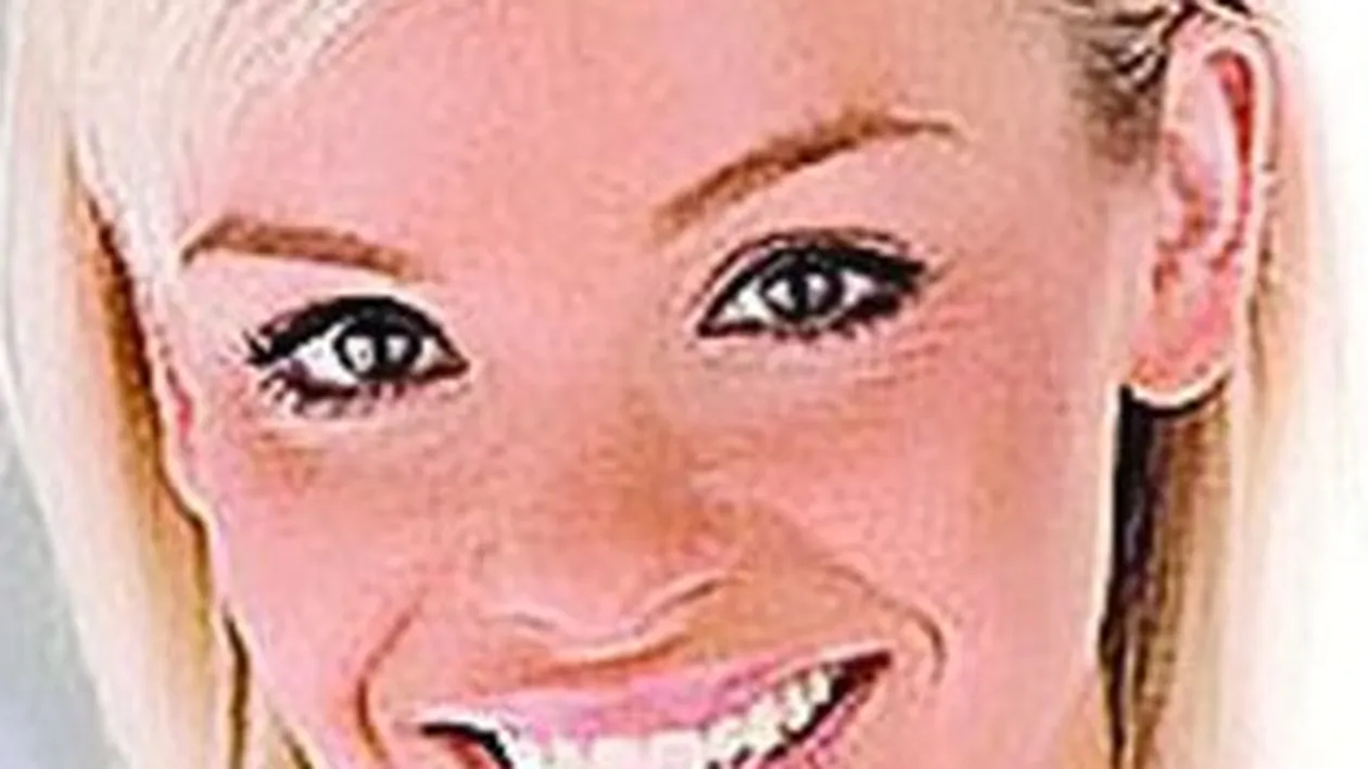 Si-a facut 60 de operatii estetice