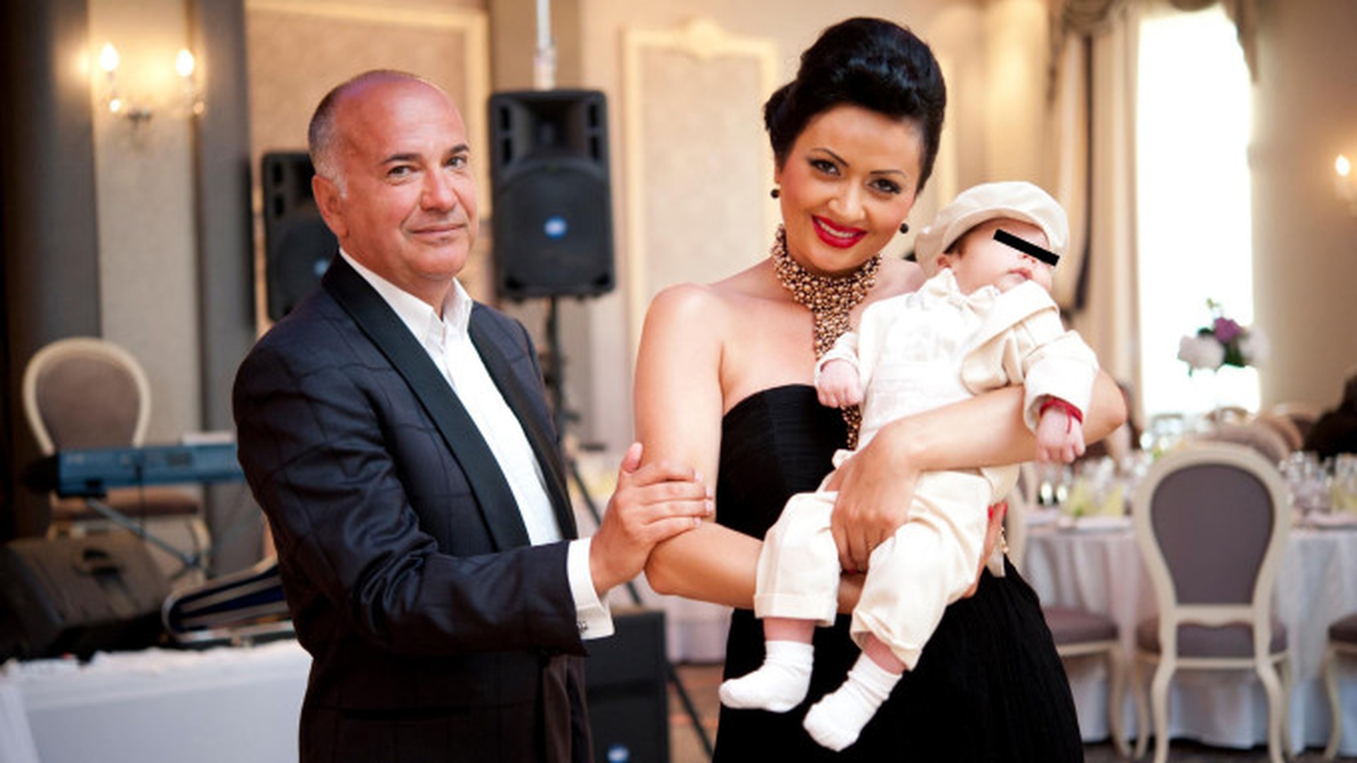 Fina lui Tavi Colen a divortat de primul roman condamnat pentru evaziune fiscala. Otilia Mujea este o femeie libera!