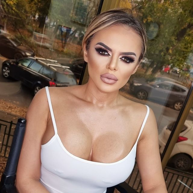 Simona Hapciuc ar fi bătut-o pe Nasrin Ameri, în baie